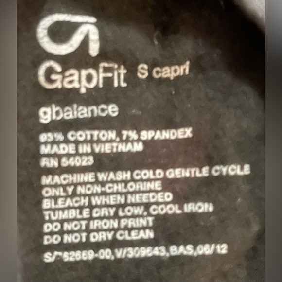 Gap Fit Gflex Capri Legging Workout Pants Women's size Small - Picture 3 of 3